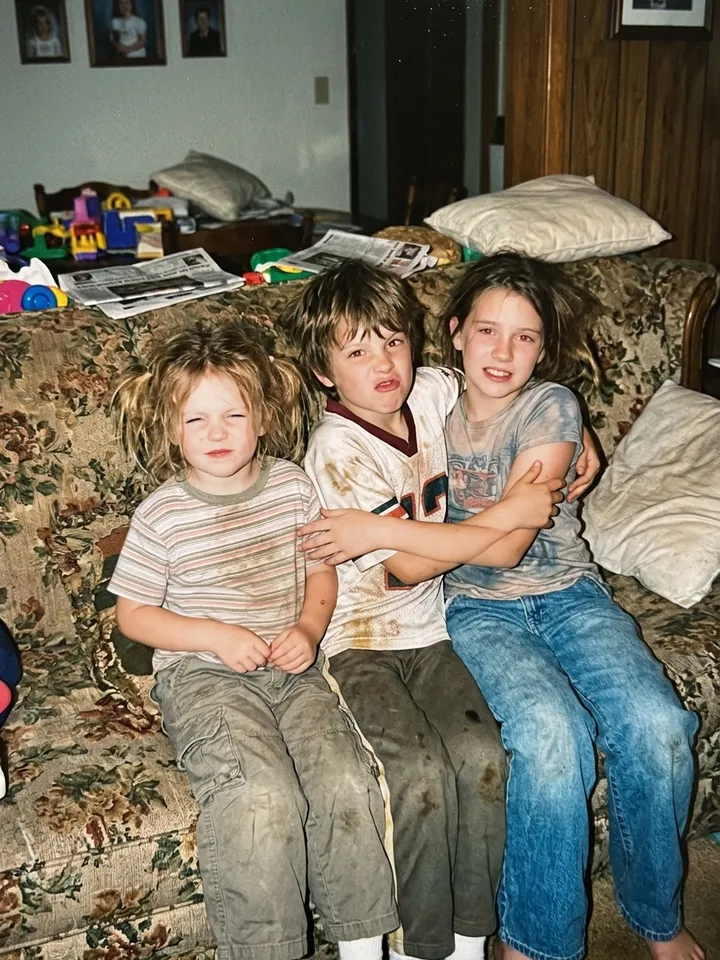 Slide 5: the real photo, one sibling squinting and one pulling a face